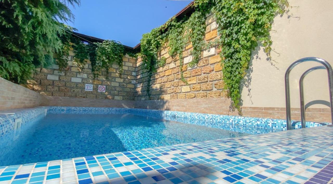 Arcadia Villa Apartments Odessza Úszómedence fotó
